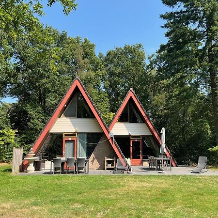 Lovely Holiday Home In Limburg Amid Lush Forest Stramproy Exteriör bild
